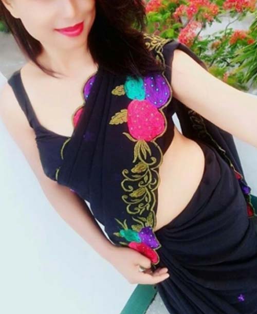 Lucknow House wife Escorts